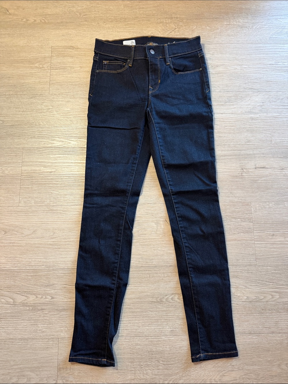 GAP Women's Black Skinny Jeans - Stretch Denim